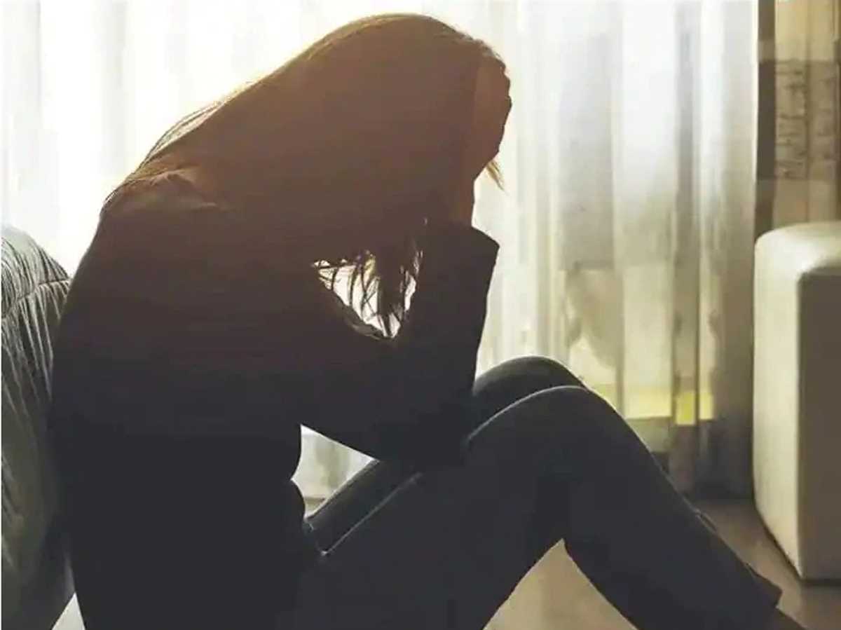 11 साल की बच्ची के साथ स्कूल के वॉशरूम में गैंगरेप, डीसीडब्ल्यू का दिल्ली पुलिस को नोटिस